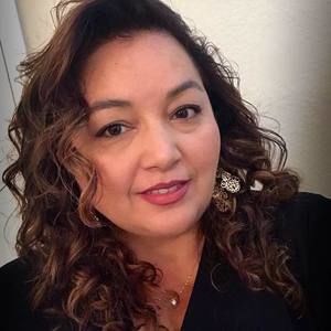 Meet your Posher, Debra